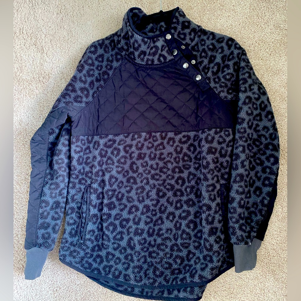 Abercrombie and fitch pullover size medium